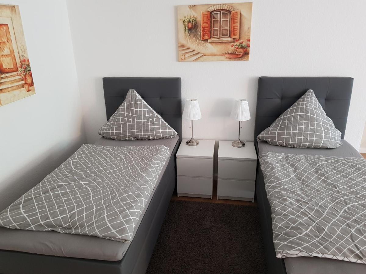Ferienwohnungen Liliencron - Fewo I Enger Bagian luar foto